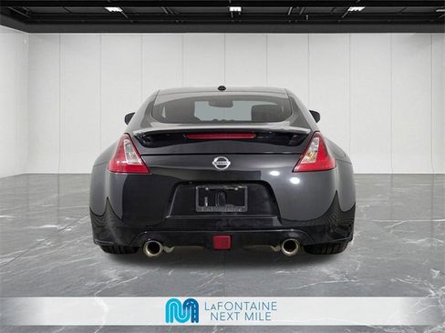 Used 2020 Nissan 370Z Touring Sport image 4