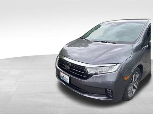 Used 2023 Honda Odyssey Touring image 5