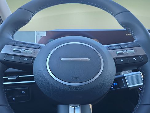 Certified 2025 Hyundai Tucson Limited FWD image 20