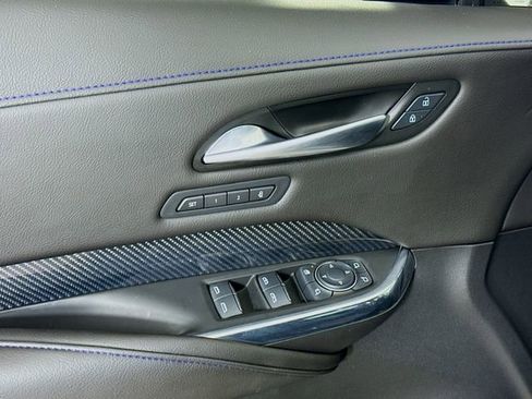 Used 2024 Cadillac XT4 Sport w/ Technology Package image 19