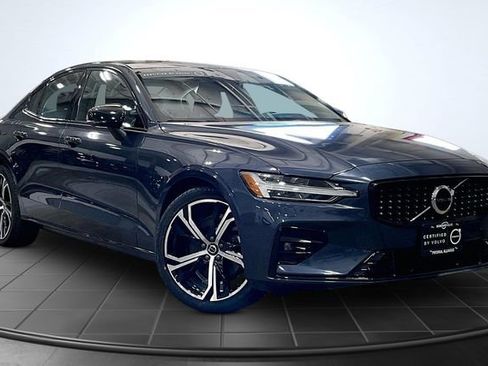 Certified 2025 Volvo S60 B5 Core image 14