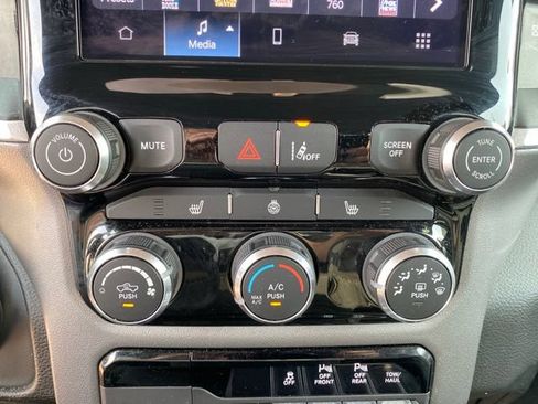 Used 2025 RAM 1500 Big Horn AWD/4WD image 26