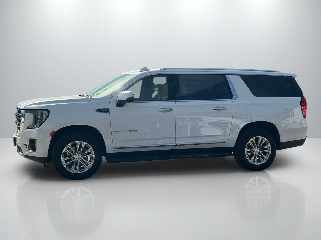 Used 2023 GMC Yukon XL SLT AWD/4WD image 8
