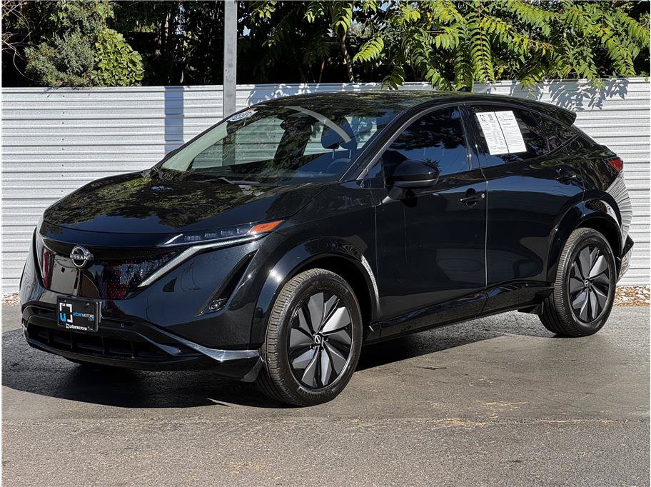 Used 2024 Nissan Ariya AWD image 8