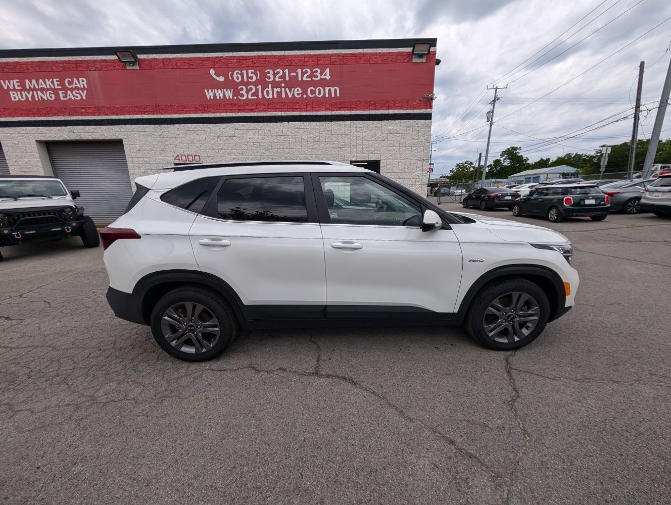 Used 2021 Kia Seltos S AWD/4WD image 5