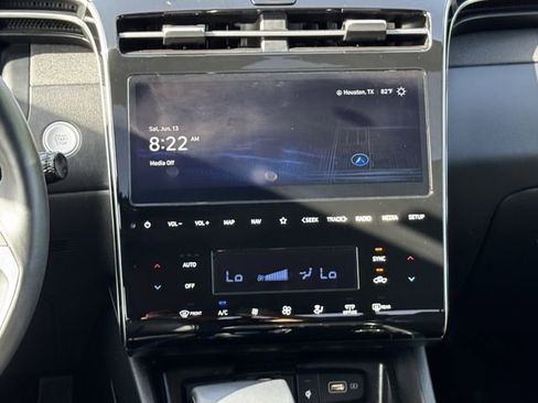 Used 2024 Hyundai Santa Cruz Limited AWD/4WD image 16