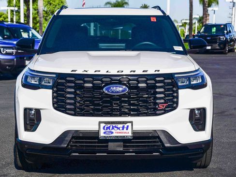 Used 2025 Ford Explorer ST w/ Sun And Sound Package image 2