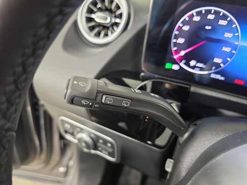 Used 2025 Mercedes-Benz GLA 250 4MATIC image 26