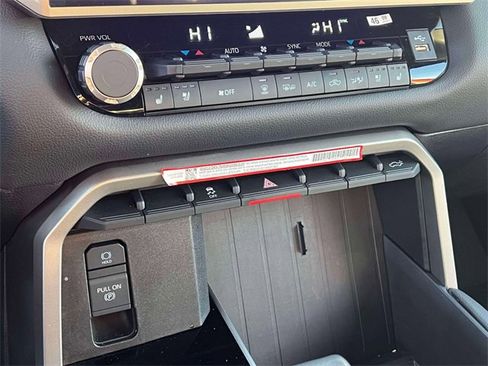 Certified 2025 Toyota Tundra Limited image 34