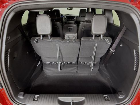 New 2026 Chrysler Pacifica Select image 26