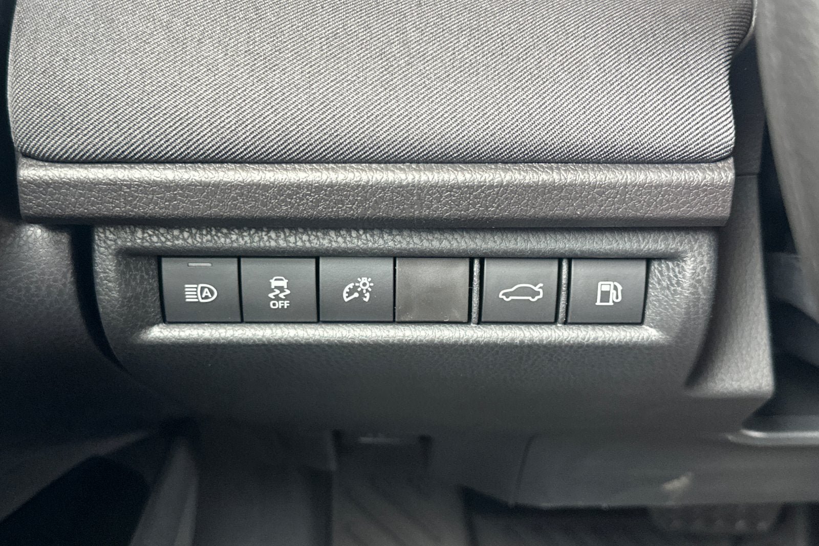New 2026 Toyota Camry LE FWD image 27