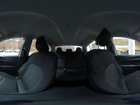 Used 2025 Toyota Camry LE image 41