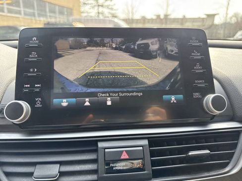 Used 2018 Honda Accord EX-L image 19