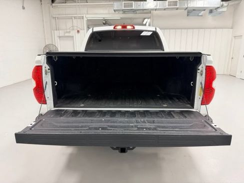 Used 2020 Toyota Tundra SR5 w/ TRD Off-Road Package AWD/4WD image 25