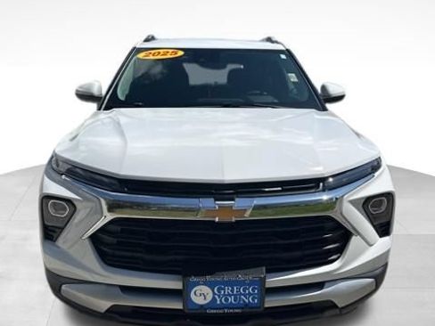 Used 2025 Chevrolet TrailBlazer LT AWD/4WD image 10
