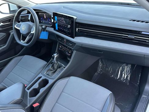 New 2026 Volkswagen Jetta SE image 12