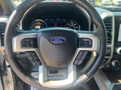 Used 2019 Ford F150 Lariat w/ Equipment Group 502A Luxury AWD/4WD image 25