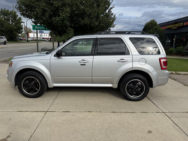 Used 2010 Ford Escape XLT AWD/4WD image 8