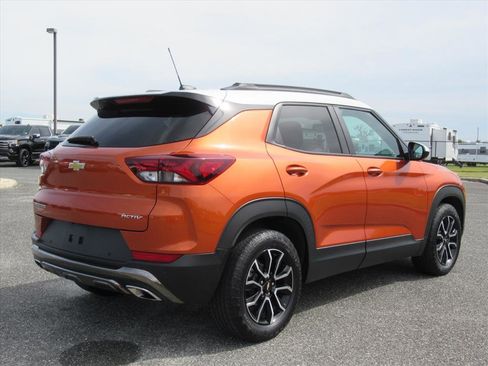 Used 2023 Chevrolet TrailBlazer ACTIV w/ Sun and Liftgate Package image 6