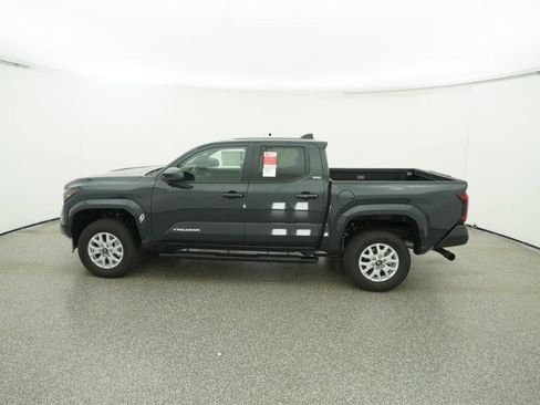 New 2025 Toyota Tacoma SR5 AWD/4WD image 36