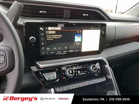 New 2026 GMC Sierra 3500 Denali w/ Denali Reserve Package AWD/4WD image 13
