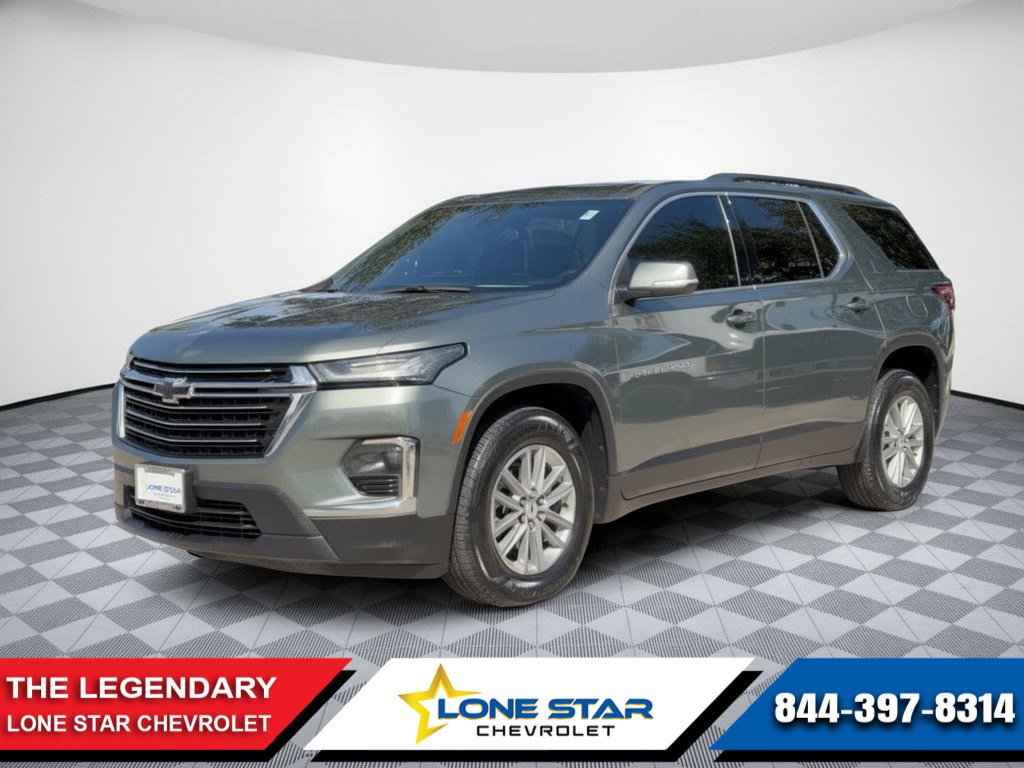 Used 2023 Chevrolet Traverse LT FWD image 1