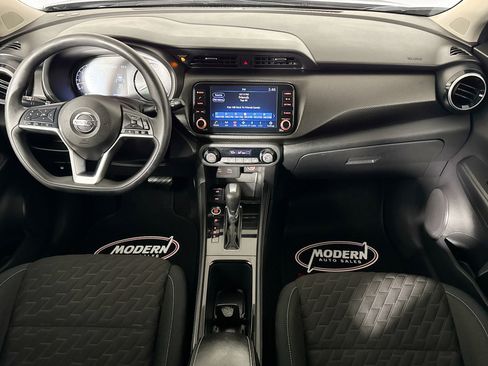 Used 2021 Nissan Kicks SV image 21