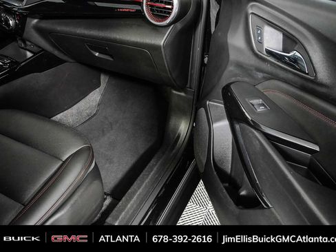Used 2024 Chevrolet Trax RS w/ Driver Confidence Package FWD image 23