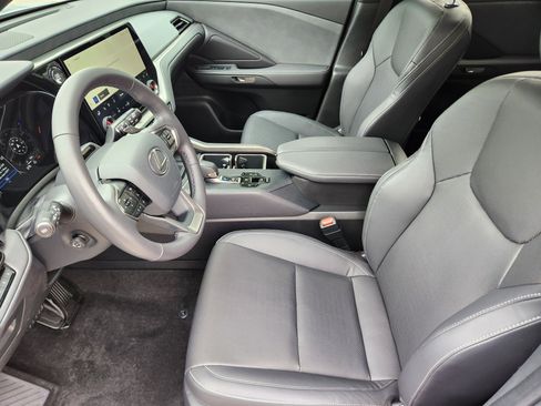 Used 2025 Lexus TX 350 FWD w/ Technology Package image 14