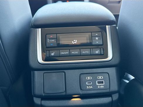 New 2026 Subaru Ascent Limited AWD/4WD image 32