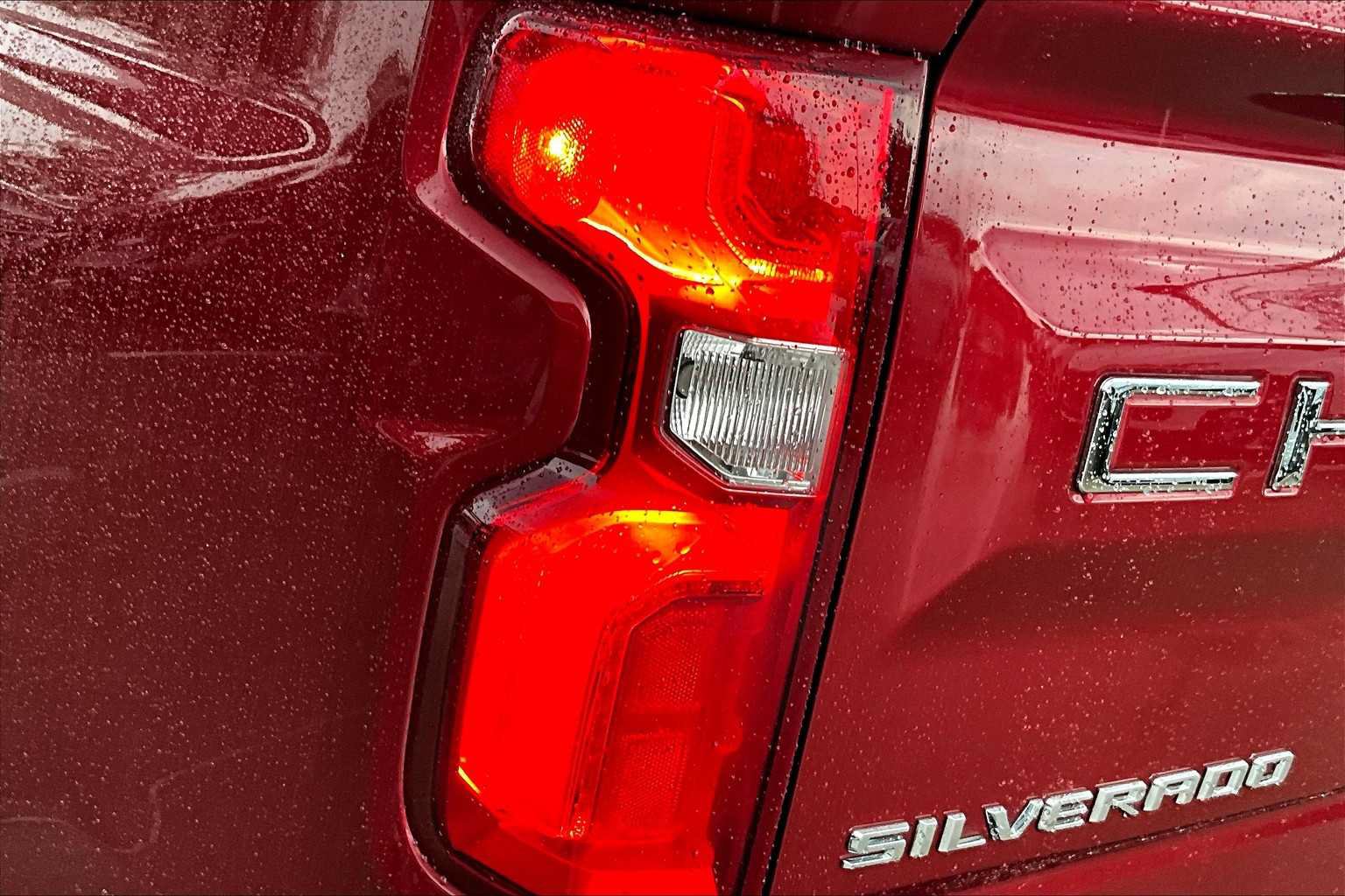 Used 2020 Chevrolet Silverado 1500 RST w/ Texas Edition RWD image 31