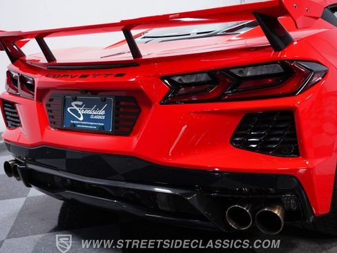 Used 2021 Chevrolet Corvette Stingray Preferred Cpe w/ Z51 Performance Package RWD image 22