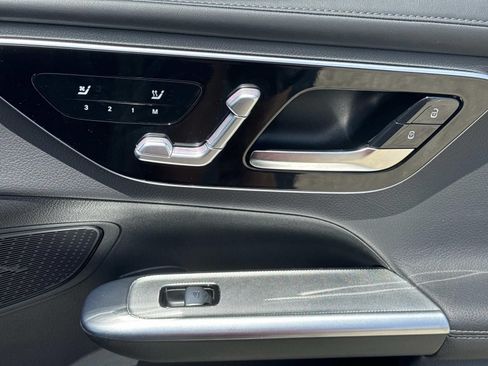 Used 2026 Mercedes-Benz GLC 300 image 14