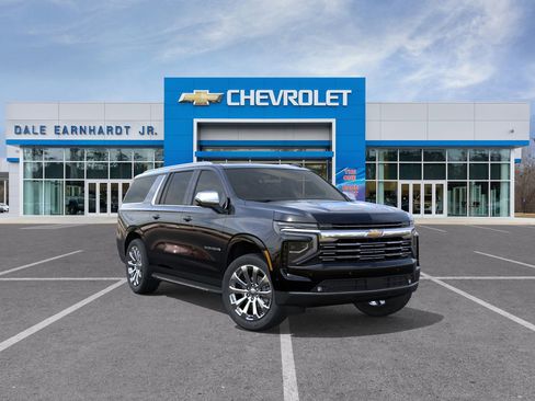 New 2026 Chevrolet Suburban Premier image 2