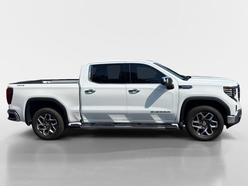 Used 2024 GMC Sierra 1500 SLT w/ SLT Premium Package AWD/4WD image 3