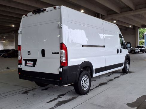 Used 2025 RAM ProMaster 2500 w/ Convenience Group FWD image 27