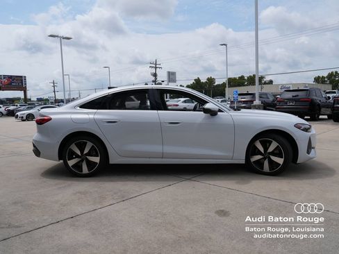 Used 2025 Audi A5 2.0T Premium w/ 19" Wheel Package AWD/4WD image 6