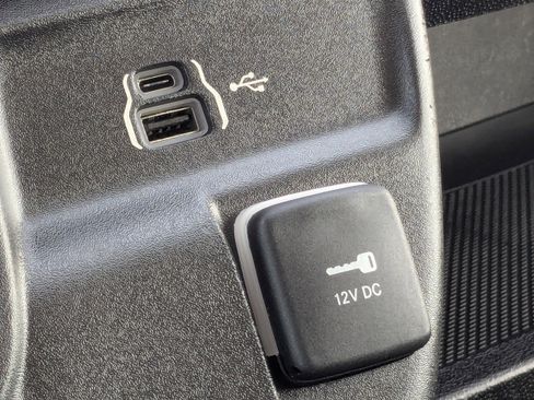 Used 2023 RAM ProMaster 2500 image 24