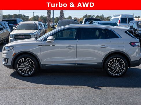 Used 2020 Lincoln Nautilus Reserve w/ Equipment Group 201A image 6