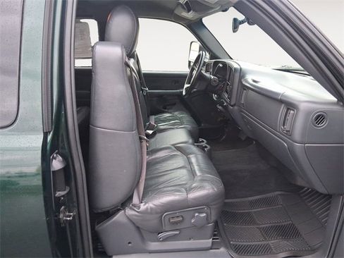 Used 2002 Chevrolet Silverado 1500 LS w/ Electrical Convenience Pkg image 15