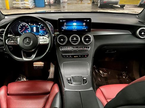 Used 2022 Mercedes-Benz GLC 300 4MATIC image 16