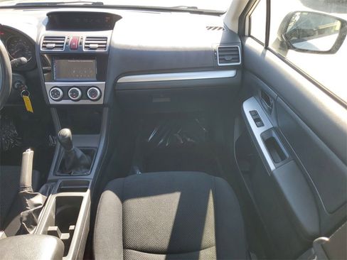 Used 2015 Subaru Crosstrek 2.0i image 13