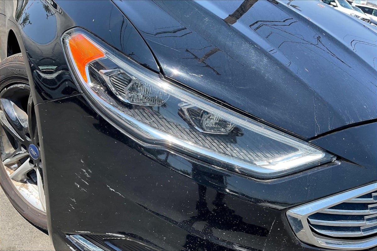 Used 2018 Ford Fusion SE w/ Fusion SE Technology Package FWD image 29