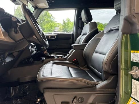 Used 2025 Ford Bronco Outer Banks w/ Sasquatch Package AWD/4WD image 12