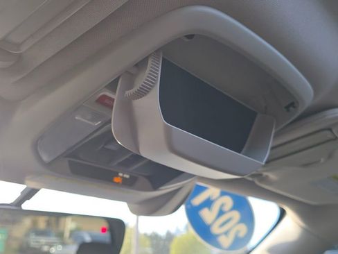 Used 2021 Subaru Forester Limited image 35