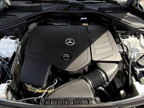 Certified 2025 Mercedes-Benz GLC 300 4MATIC image 20