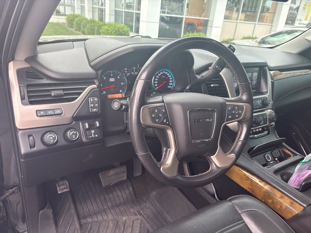 Used 2017 GMC Yukon XL Denali w/ Open Road Package AWD/4WD image 42