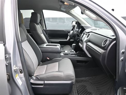 Used 2015 Toyota Tundra SR5 w/ TRD Off Road Package image 9