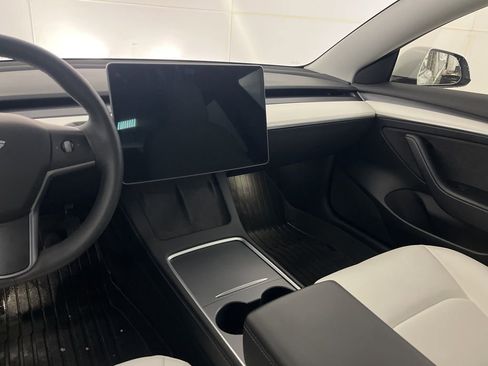 Used 2023 Tesla Model 3 Long Range image 31