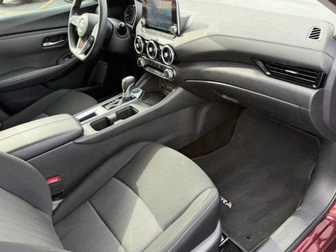 Used 2024 Nissan Sentra SV image 12